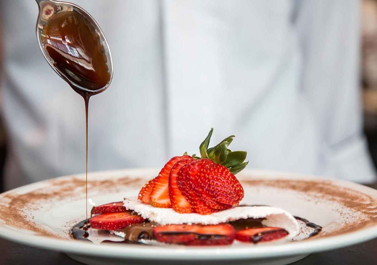 Hotel Gran Estanplaza Berrini São Paulo Exteriér fotografie Strawberries with balsamic vinegar