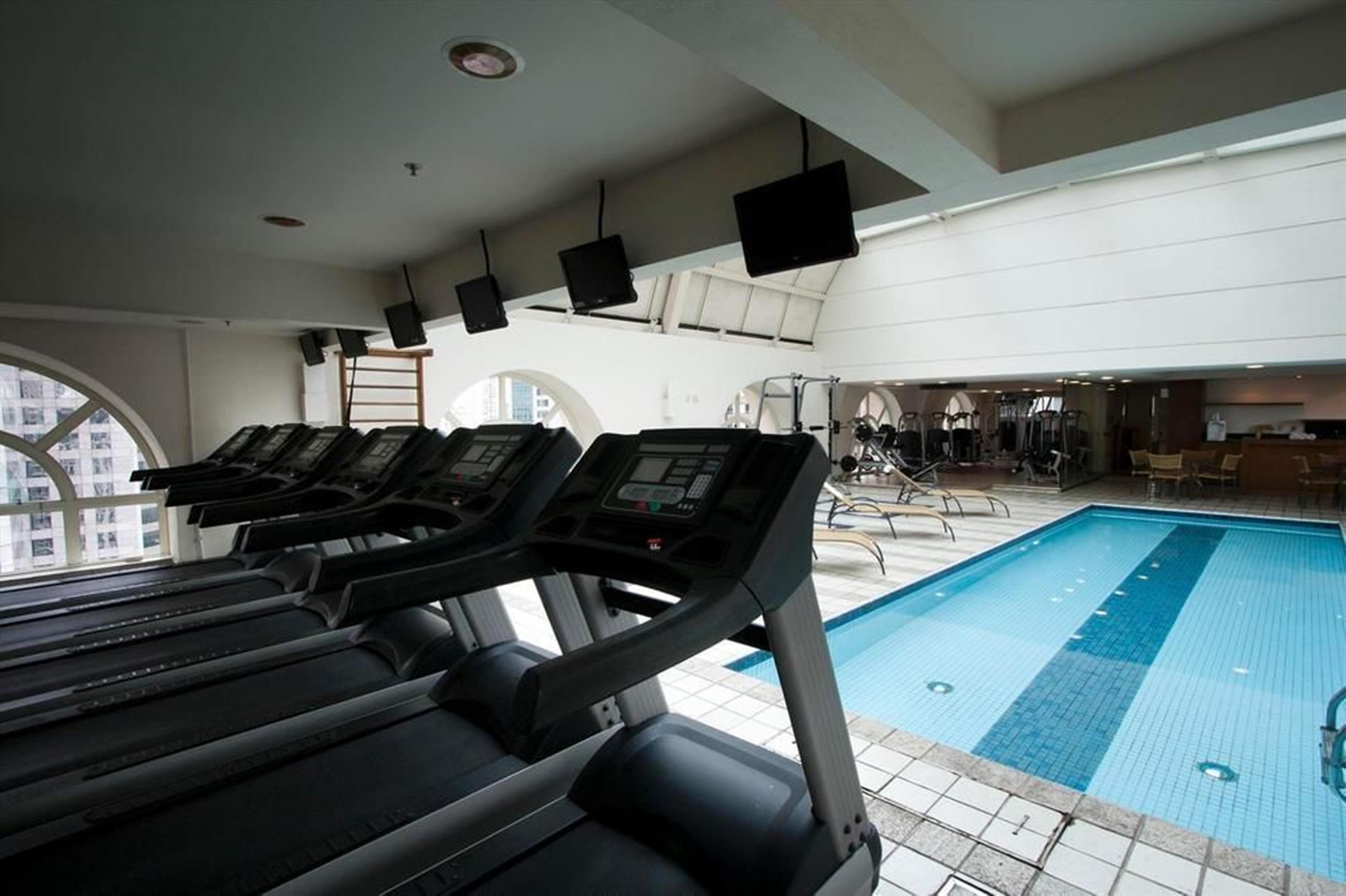 Hotel Gran Estanplaza Berrini São Paulo Exteriér fotografie The gym at the hotel