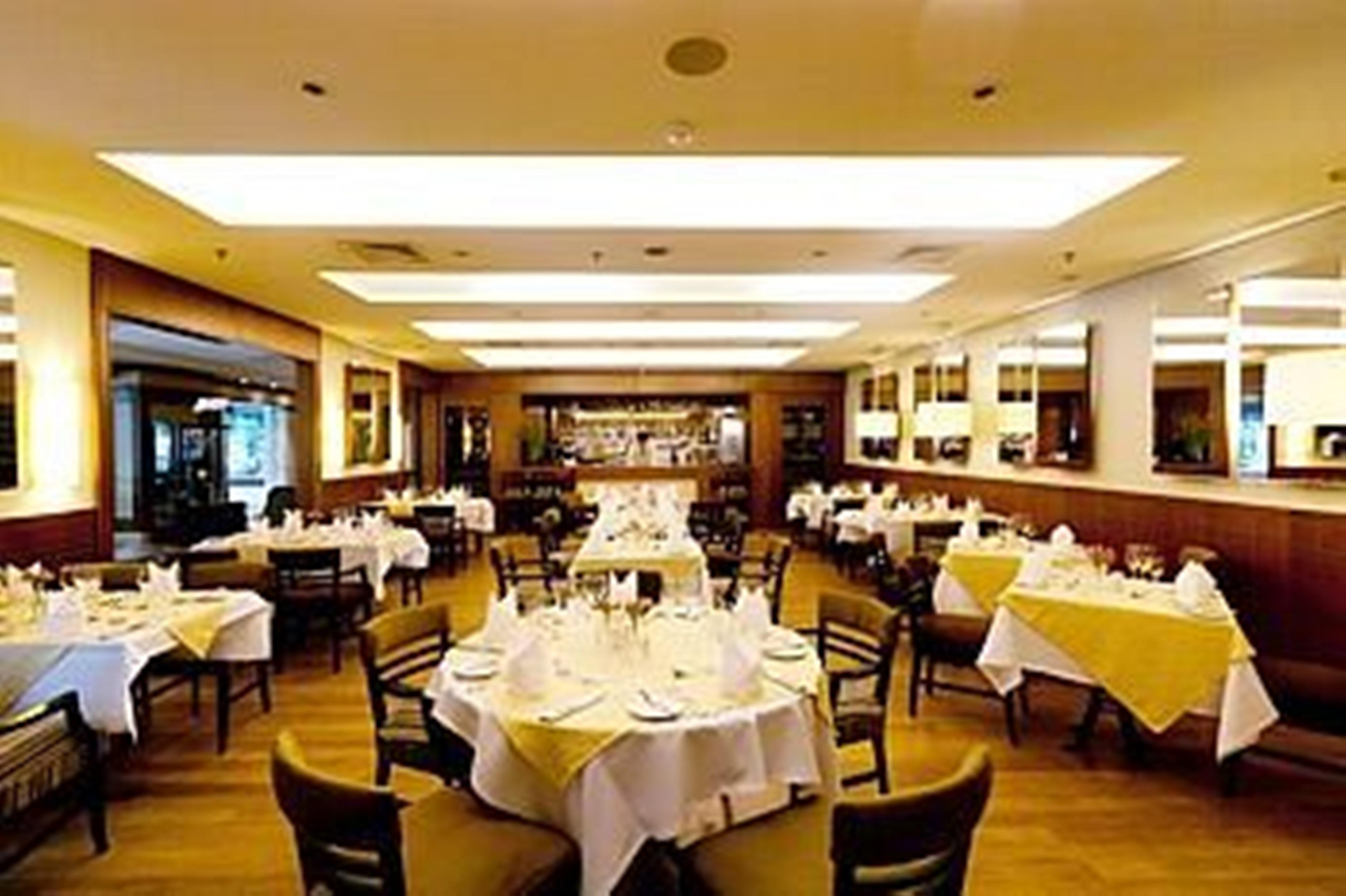 Hotel Gran Estanplaza Berrini São Paulo Exteriér fotografie The interior of the restaurant